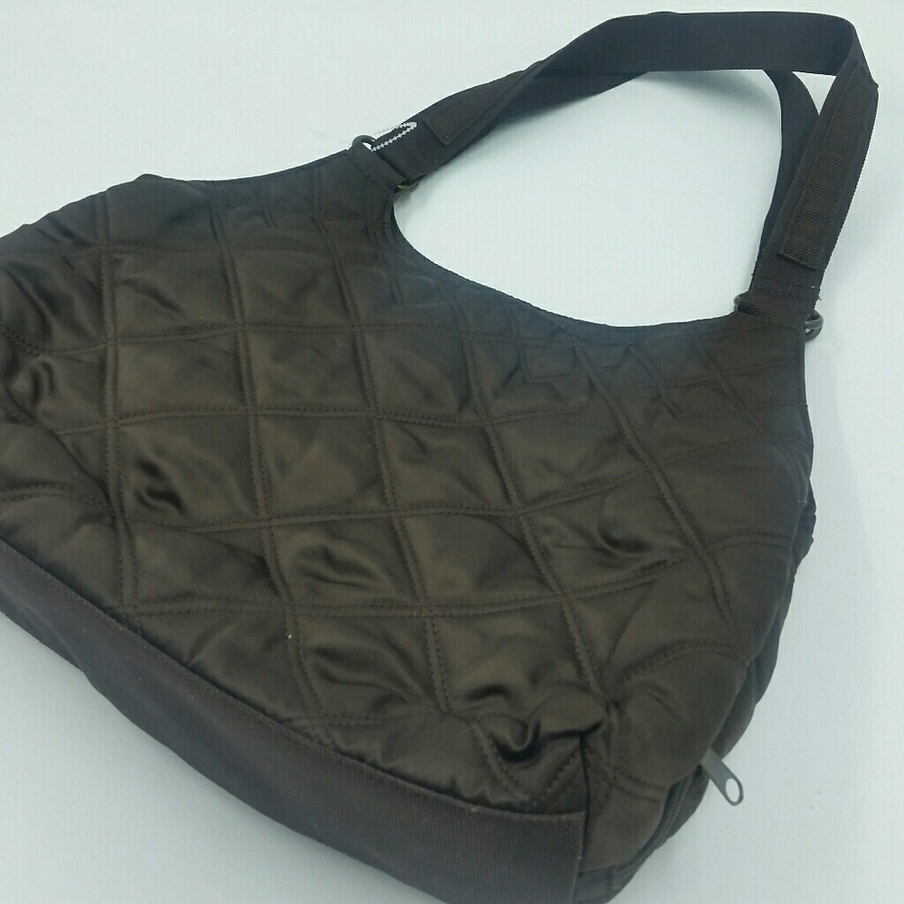 EDDIE BAUER l Quilted Accessories Bag B6